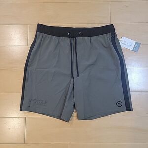 NWT Vuori Peak Athletic Shorts Mens M Oregano Green Gym Performance Stretch Golf